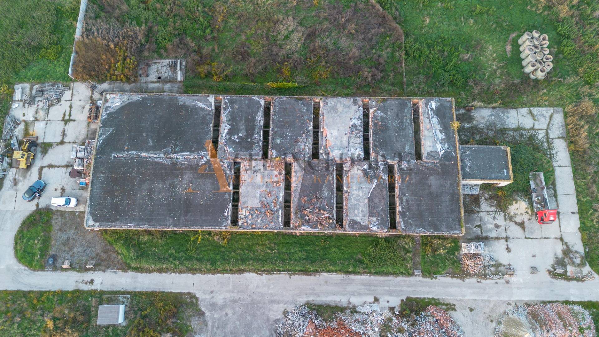 External property image