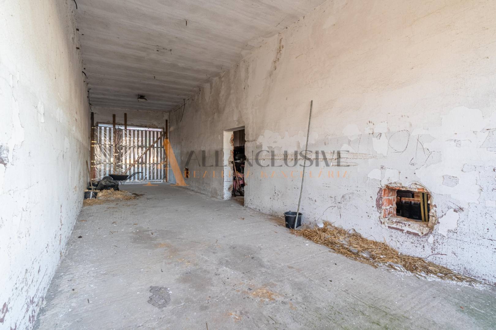 External property image