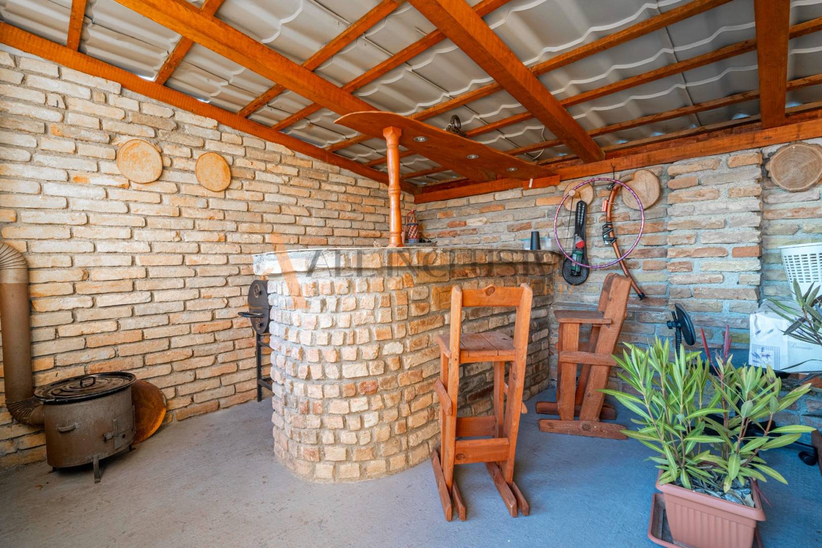 External property image