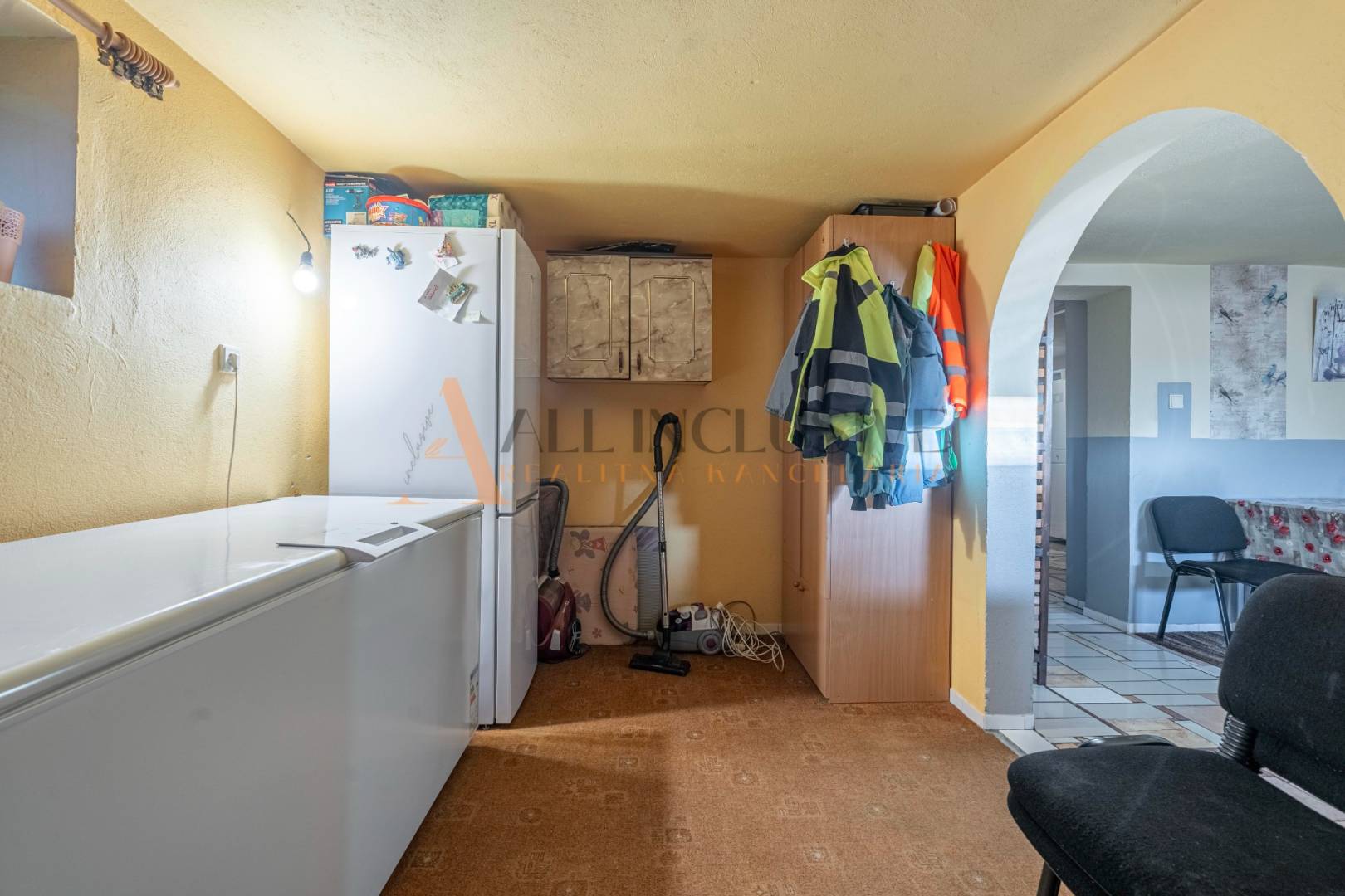 External property image