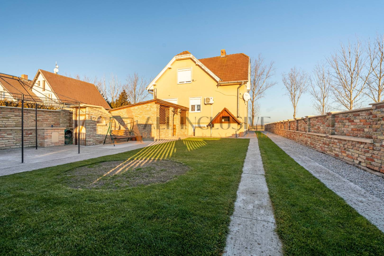 External property image
