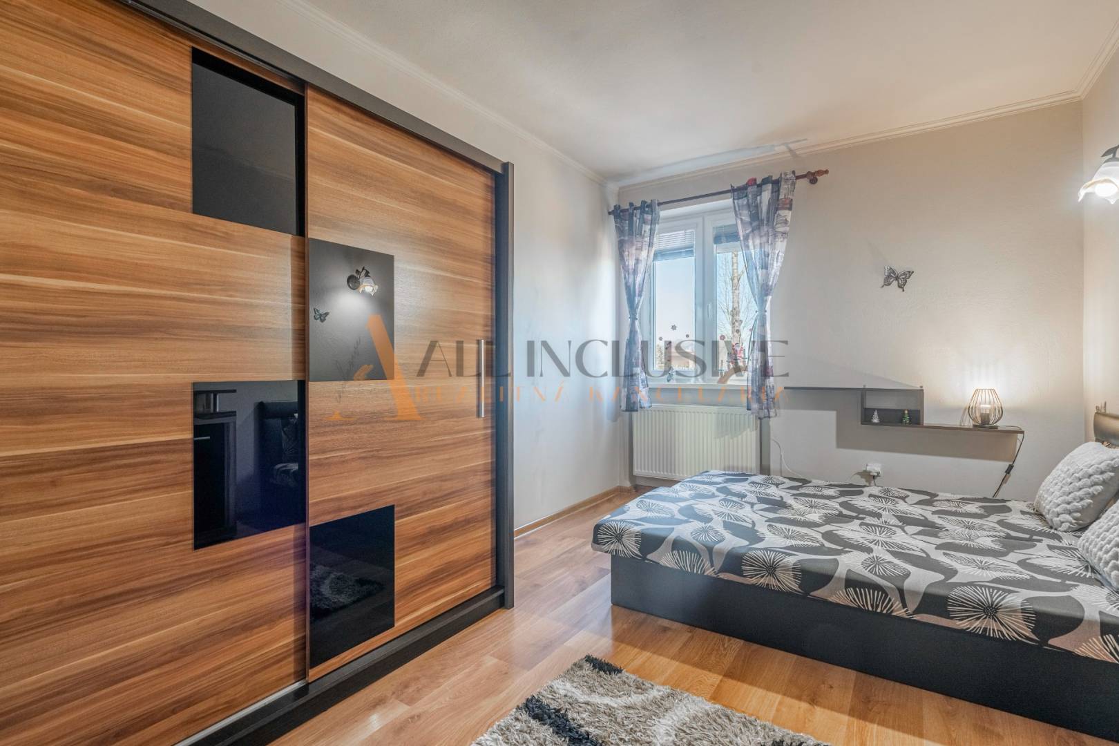 External property image