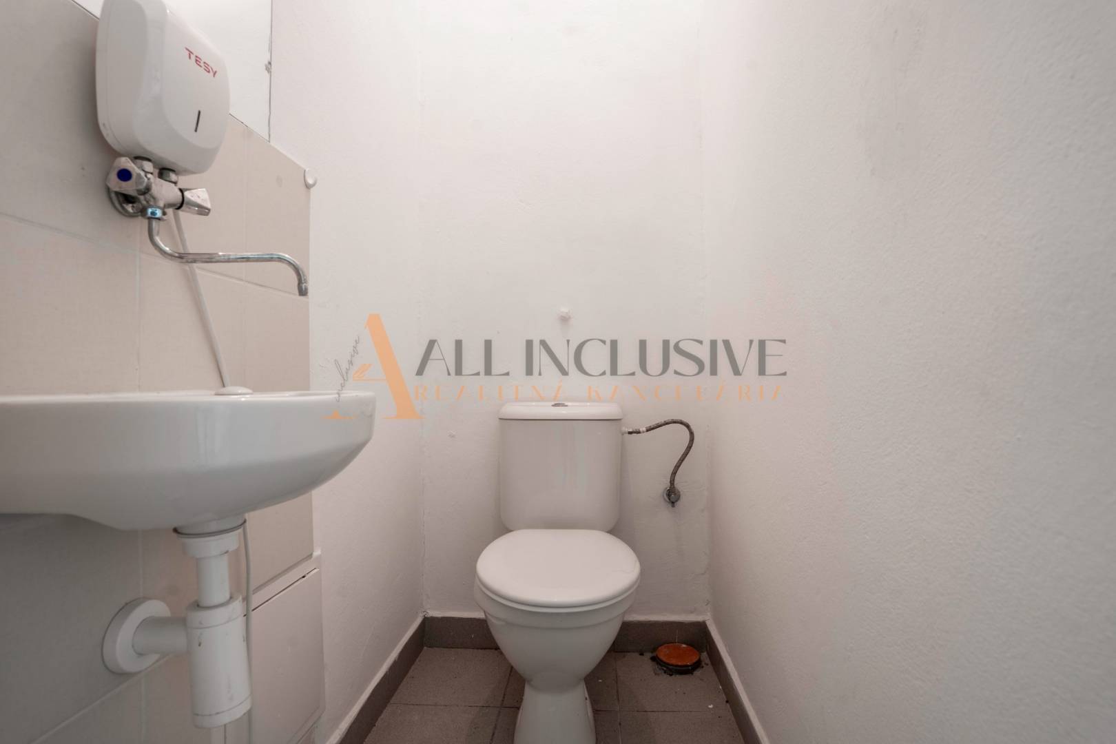 External property image