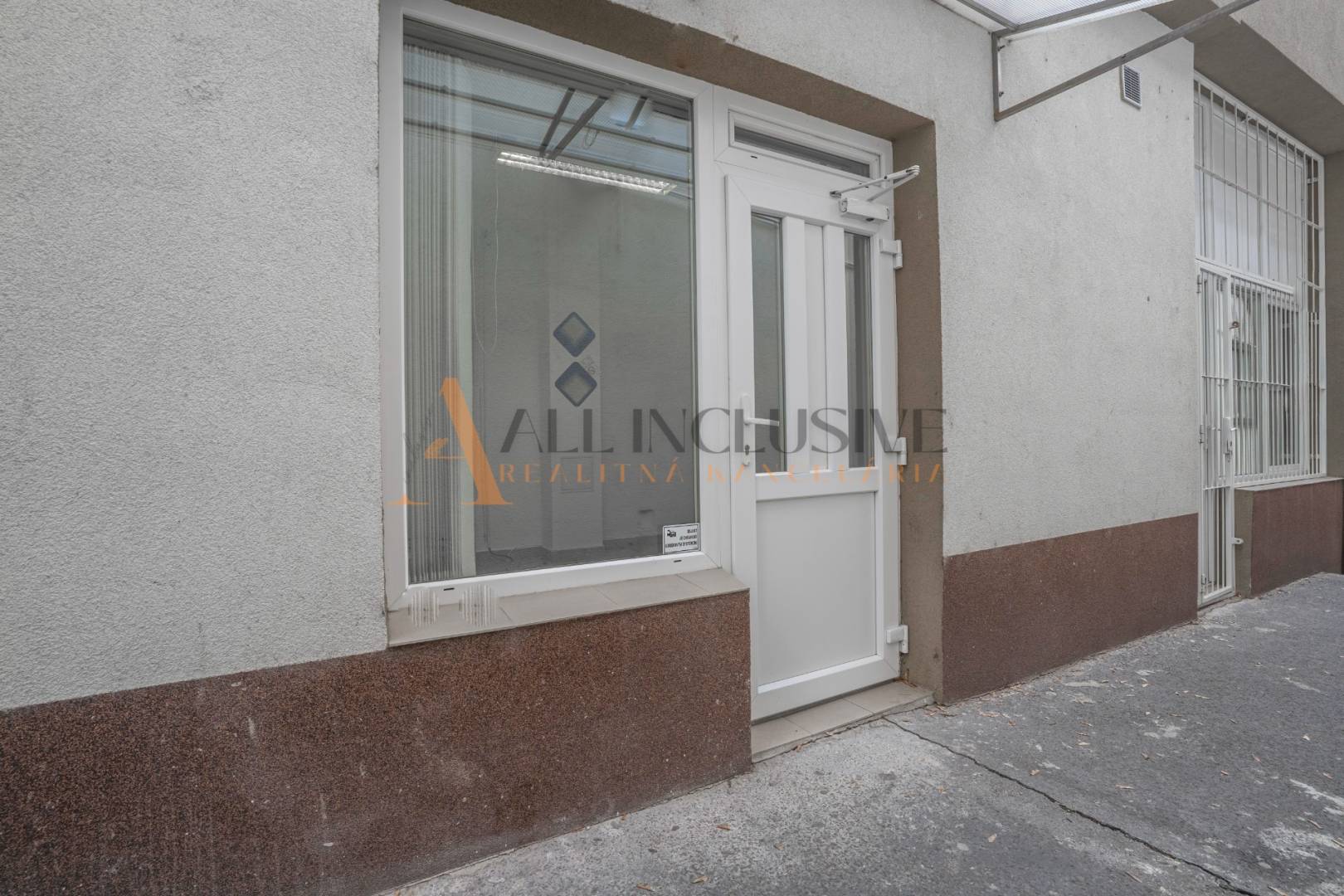 External property image