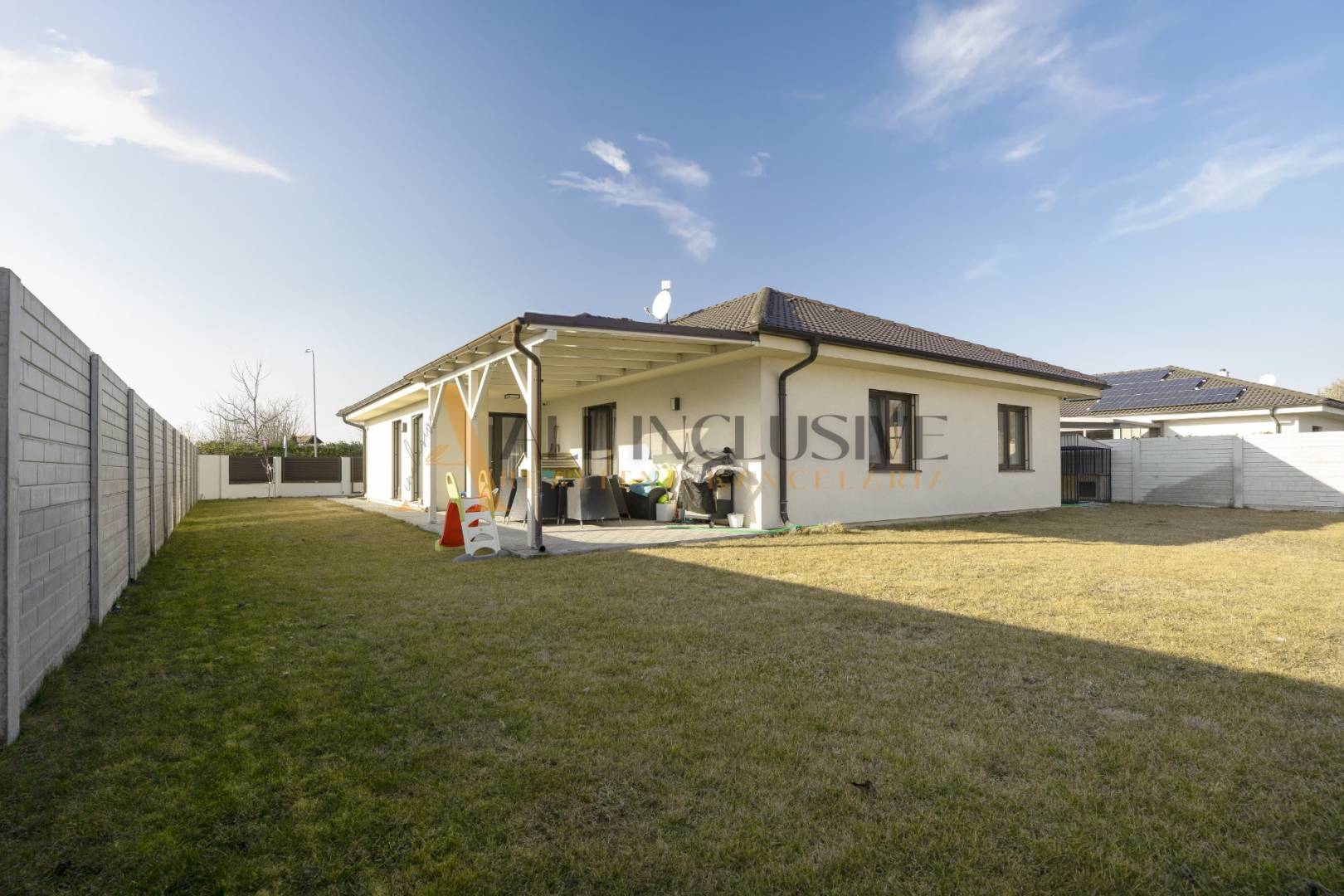 External property image