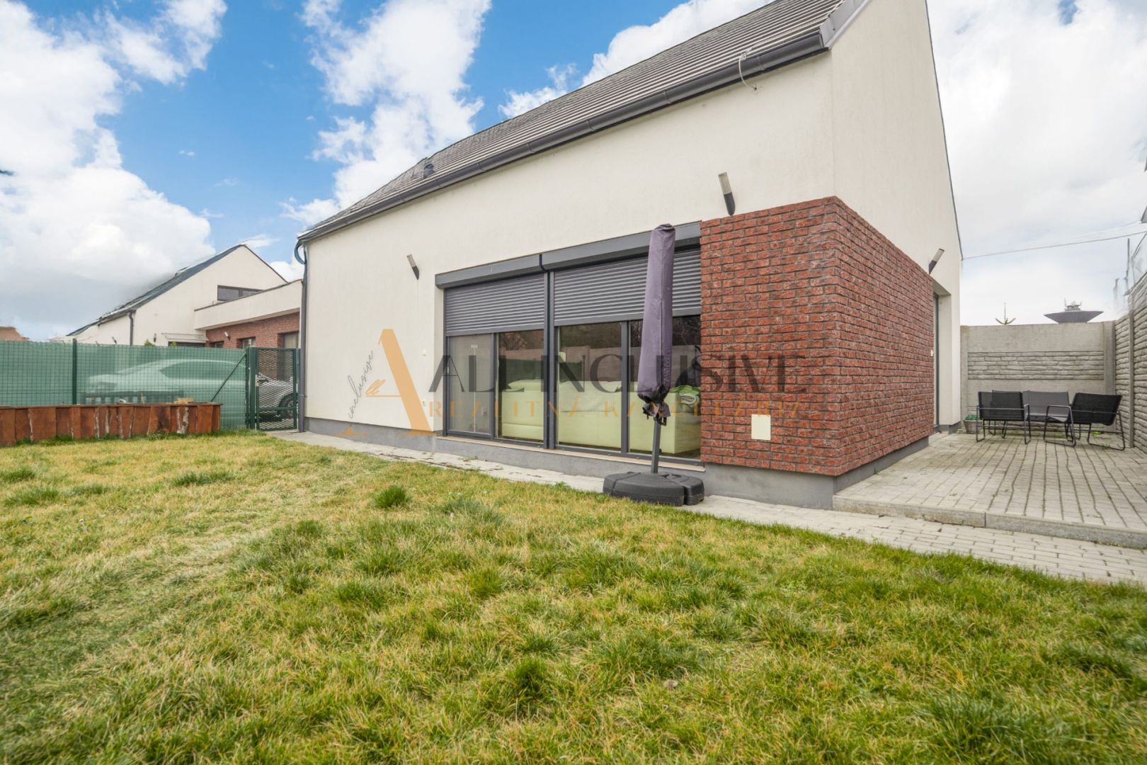External property image