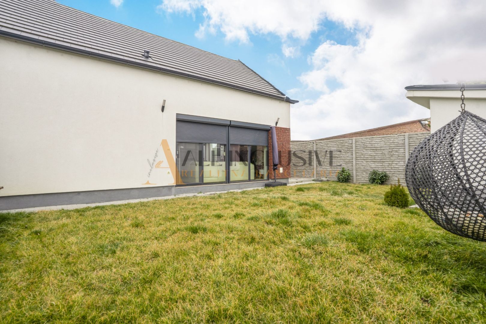 External property image