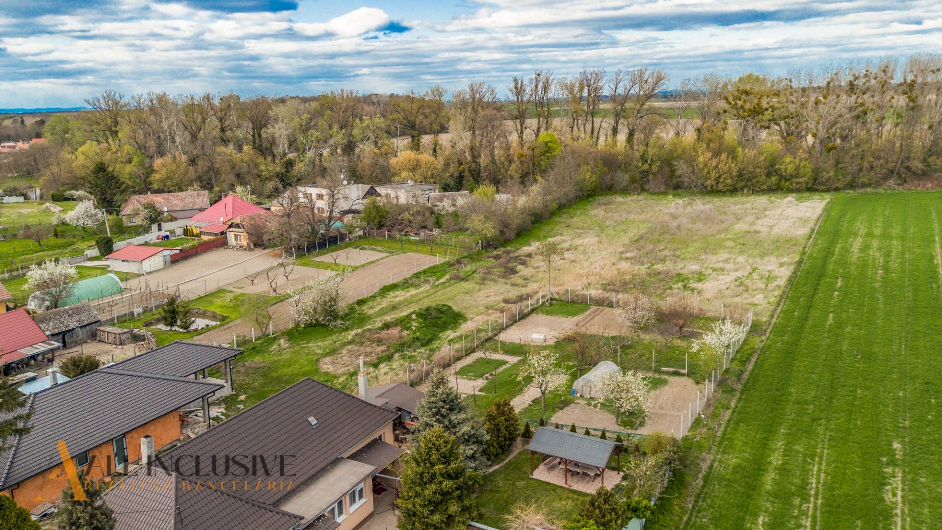 External property image