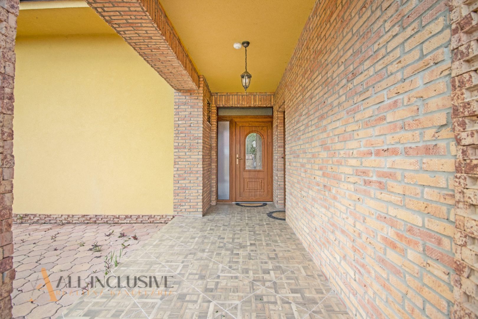 External property image