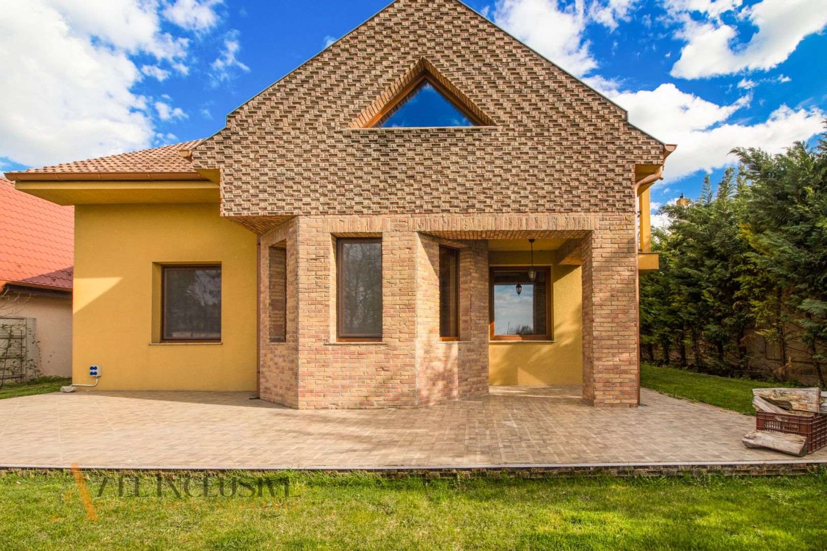 External property image