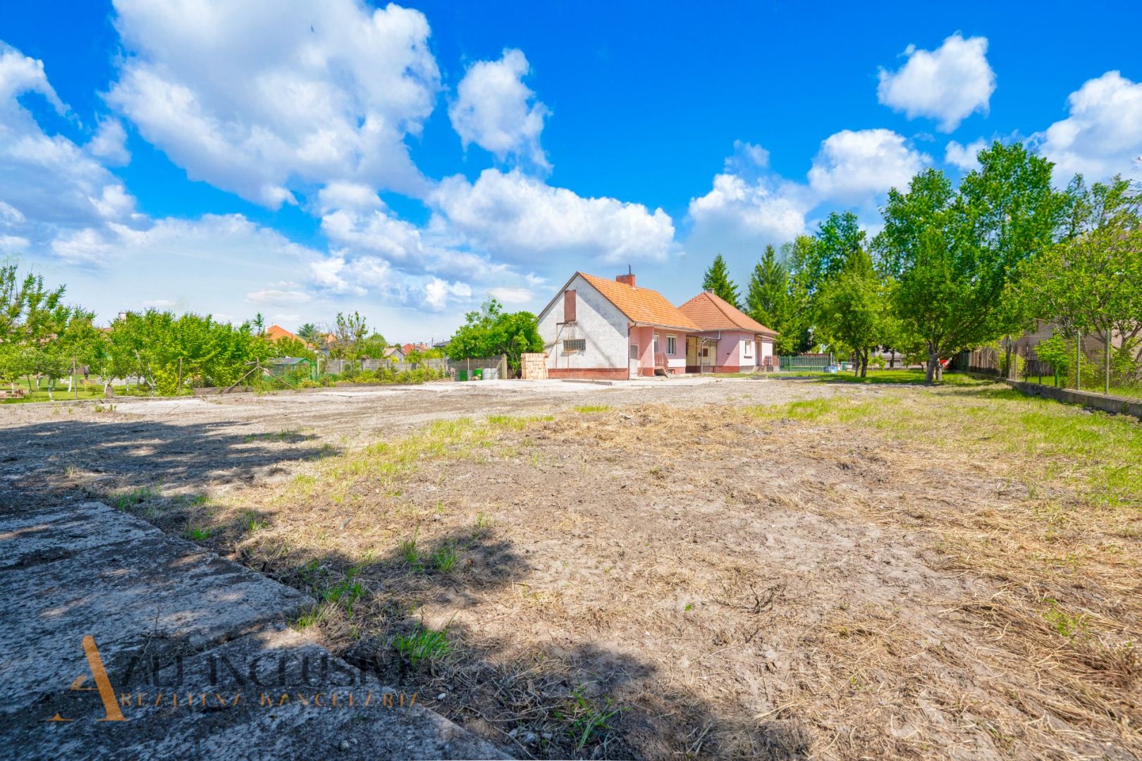 External property image