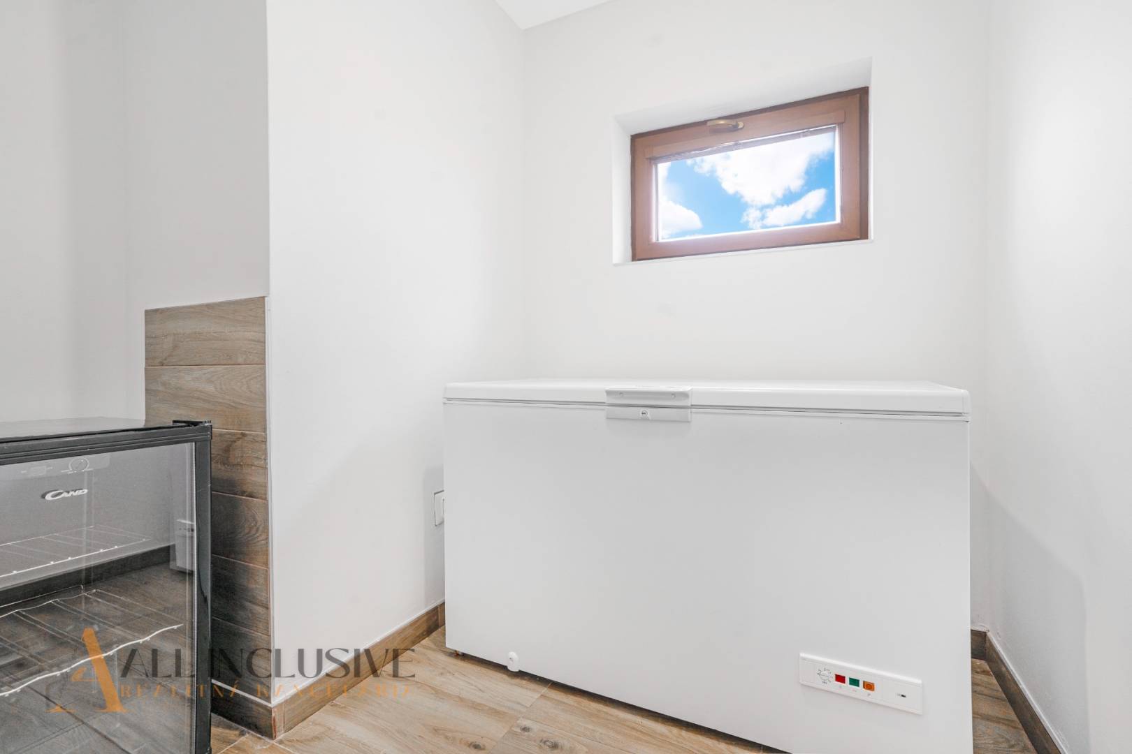 External property image