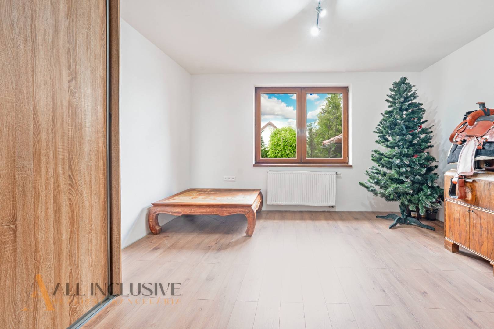 External property image