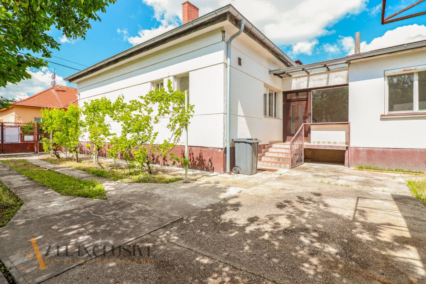 External property image