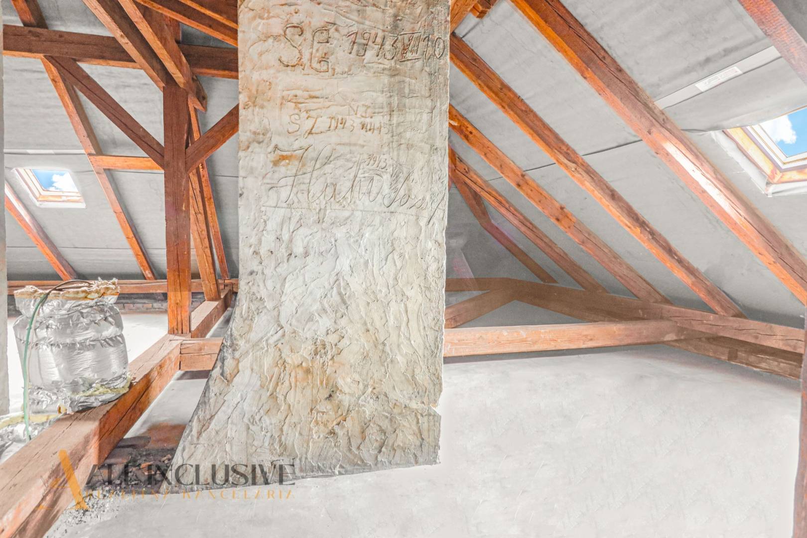 External property image