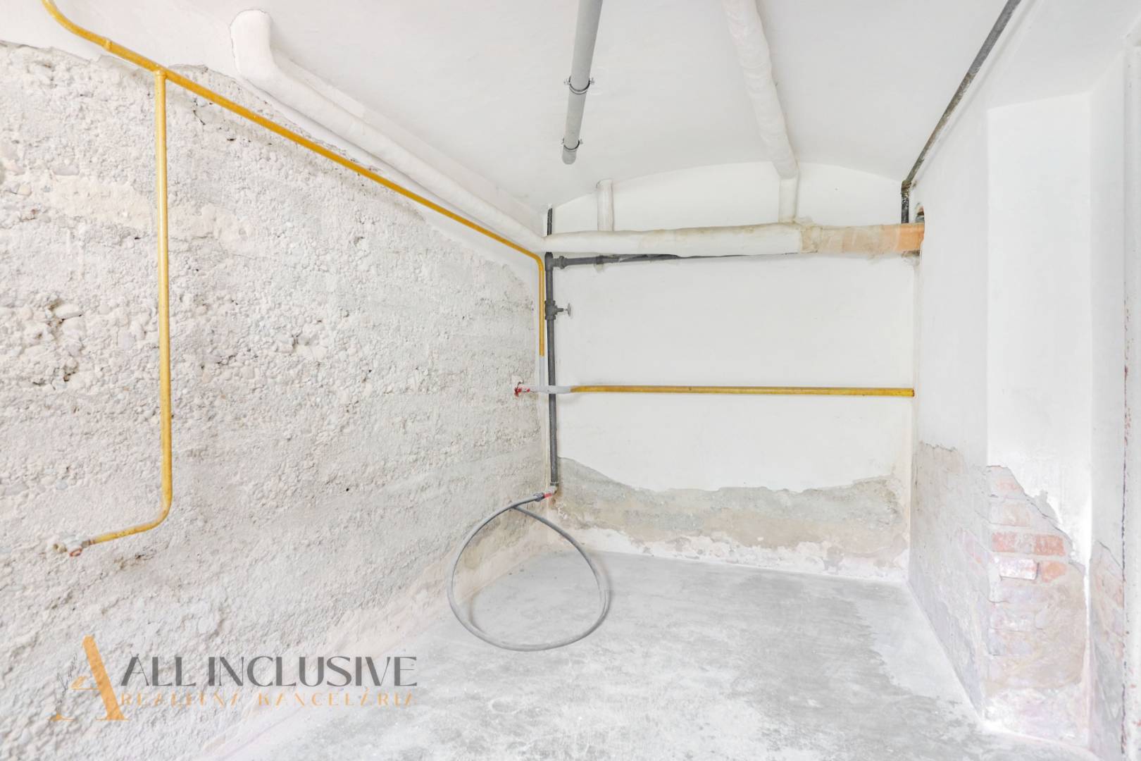 External property image