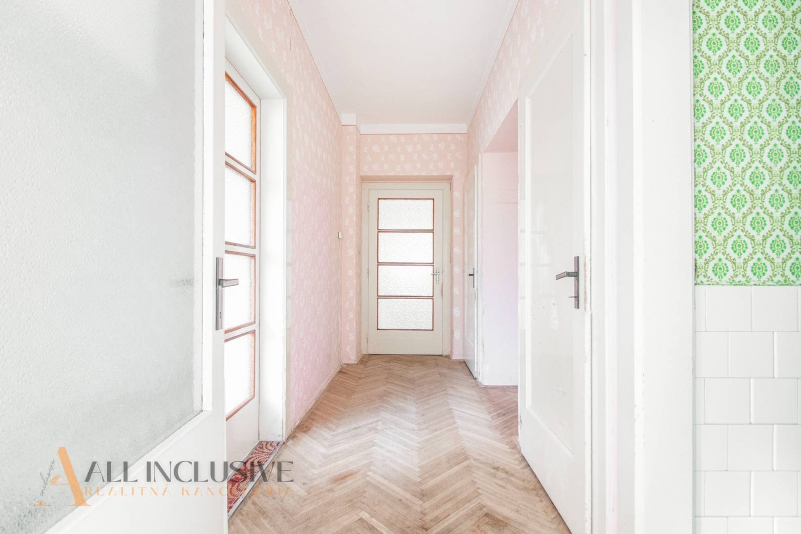 External property image