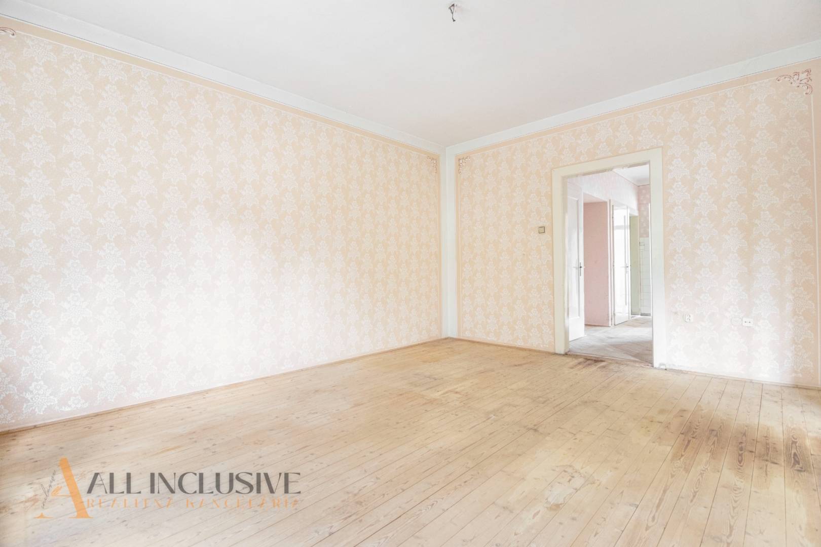 External property image