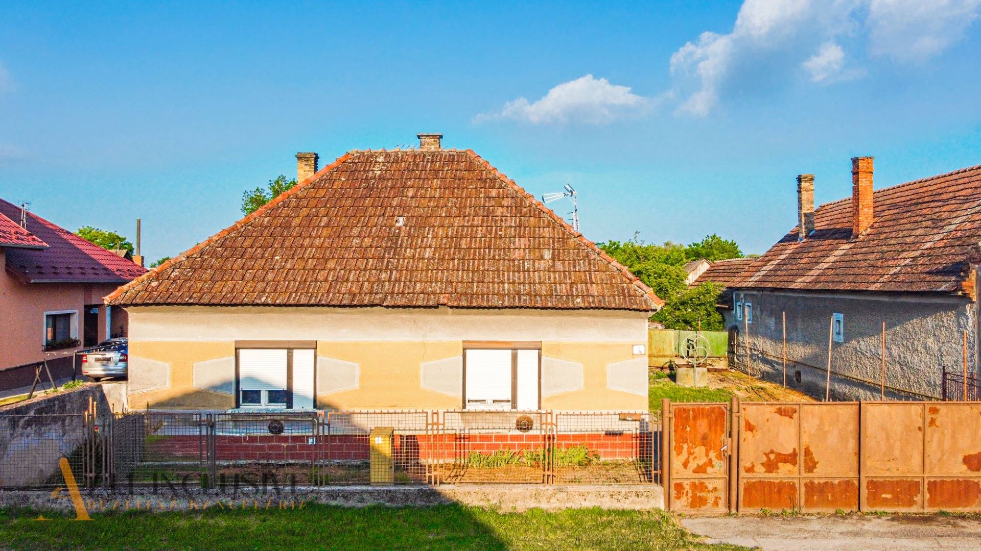 External property image