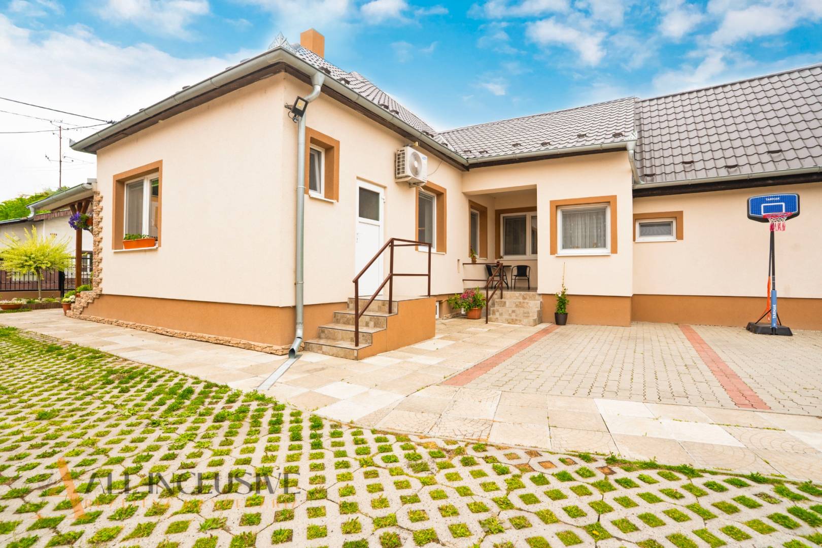 External property image