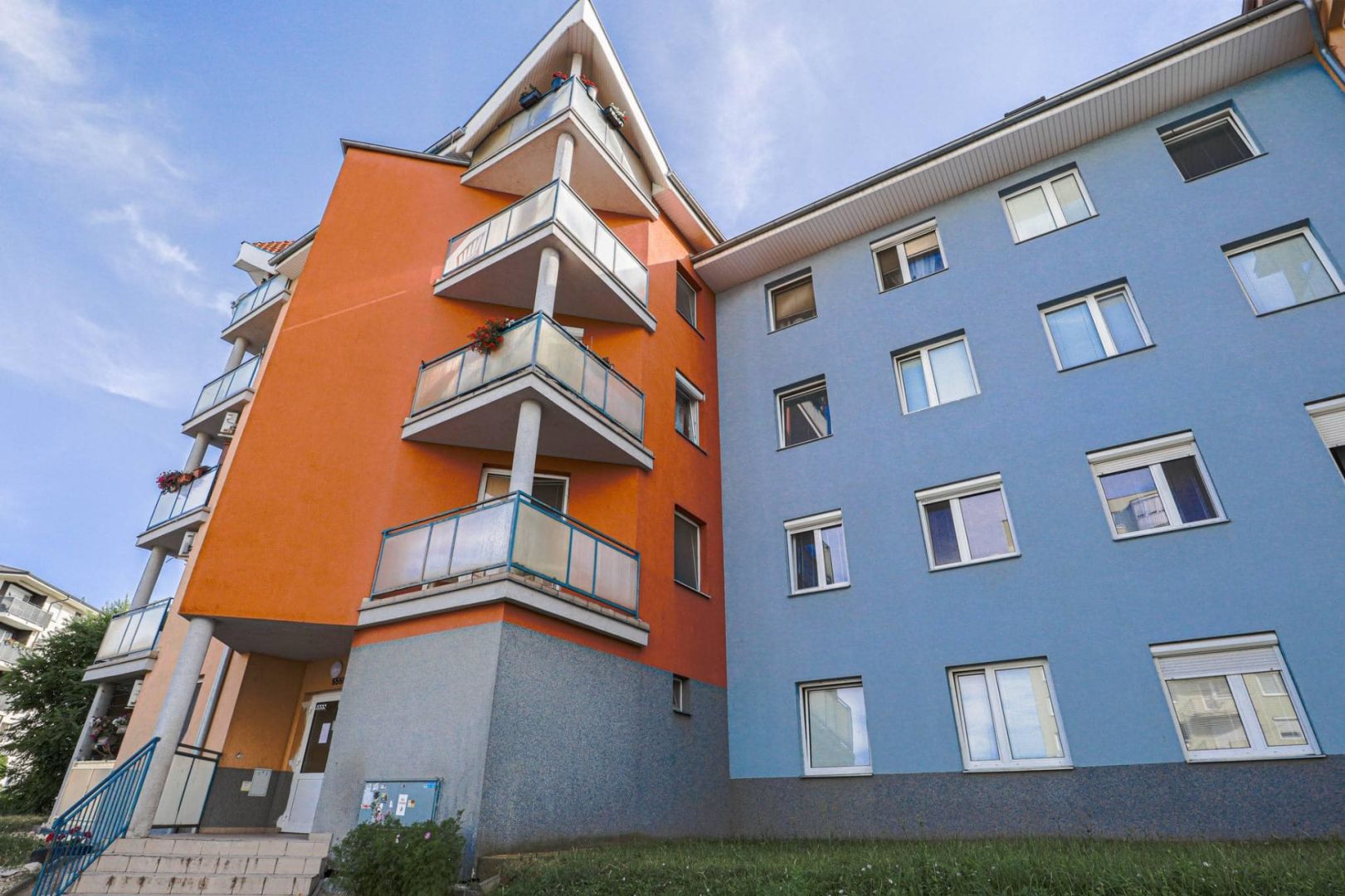 External property image