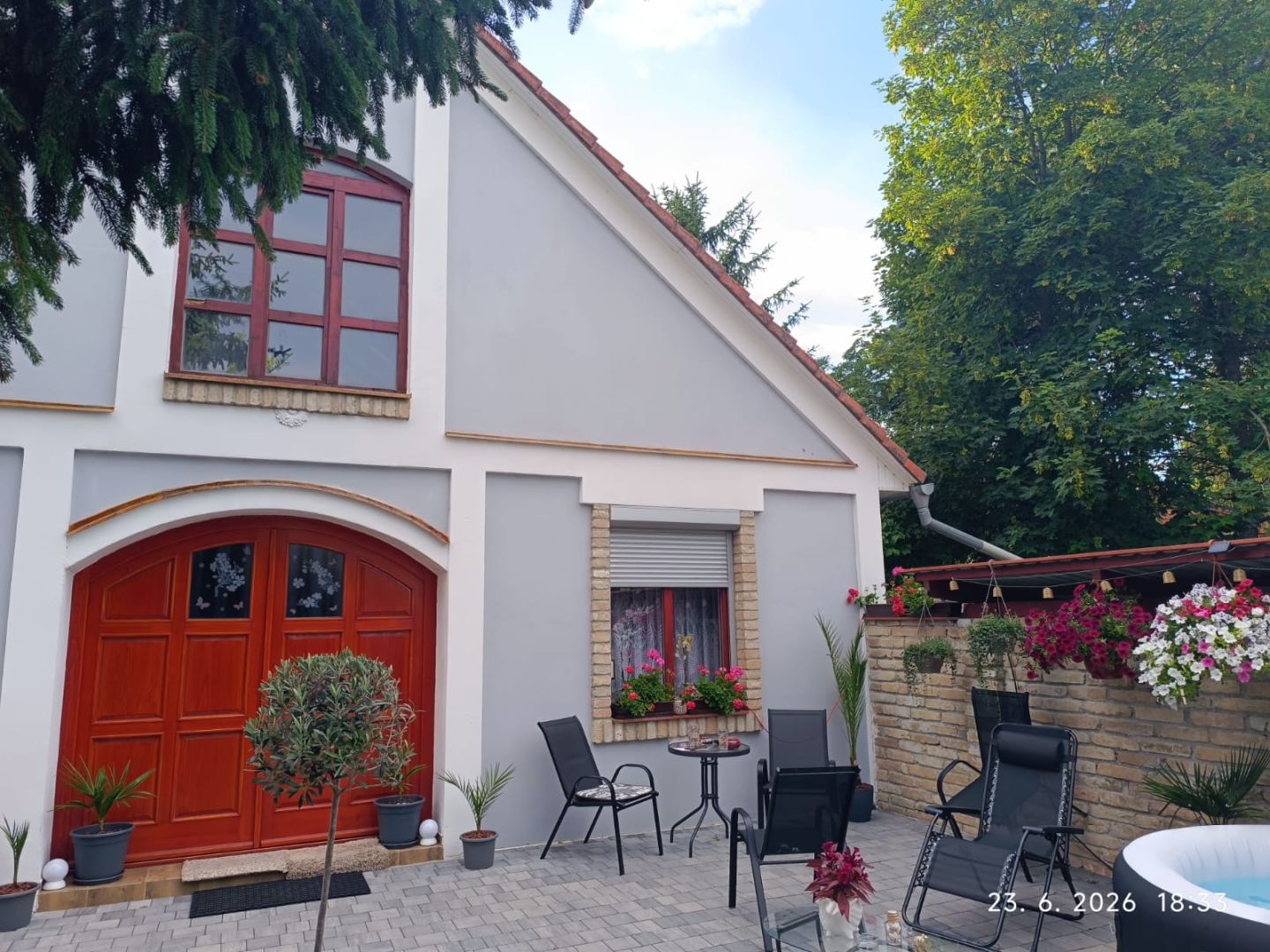 External property image