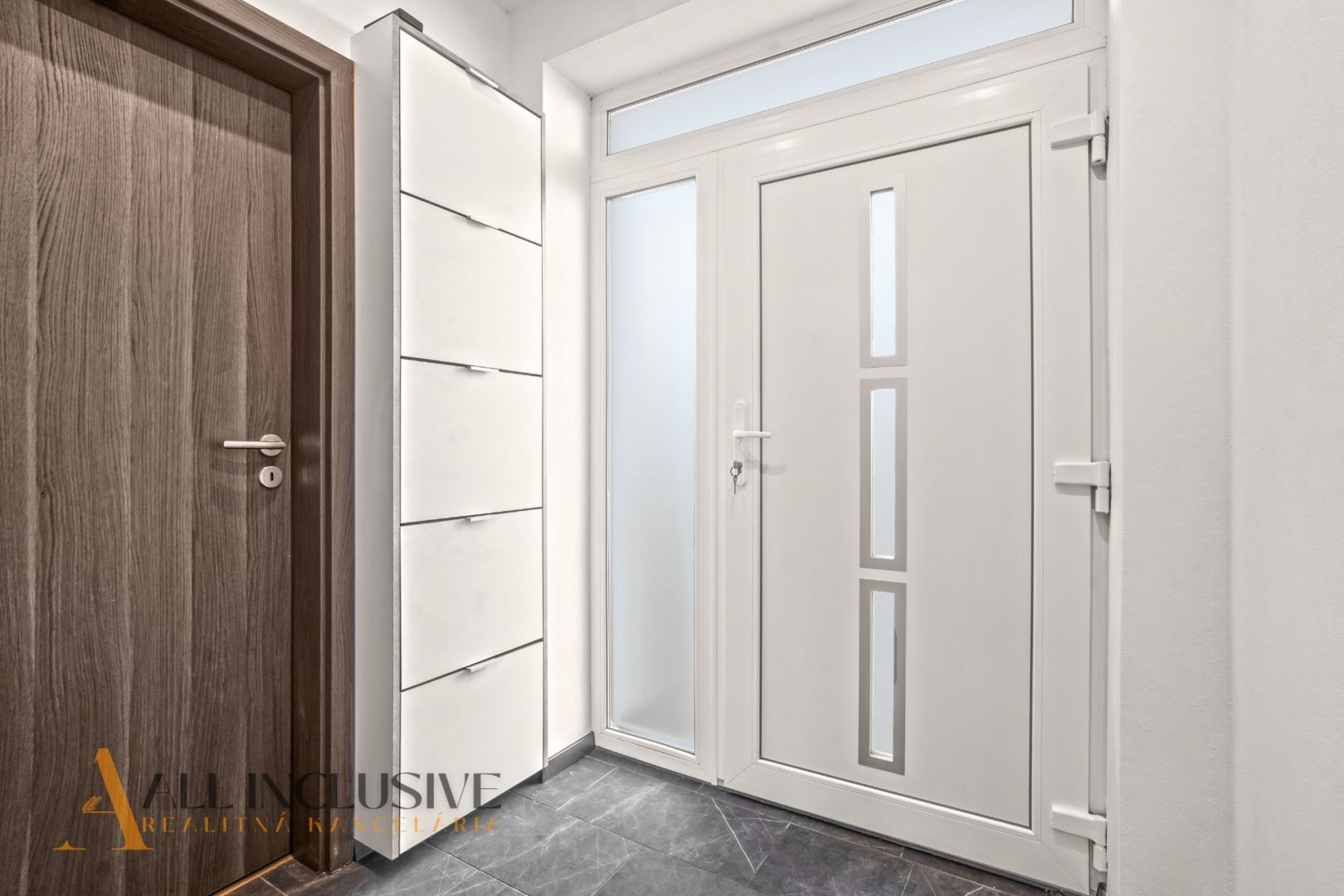 External property image