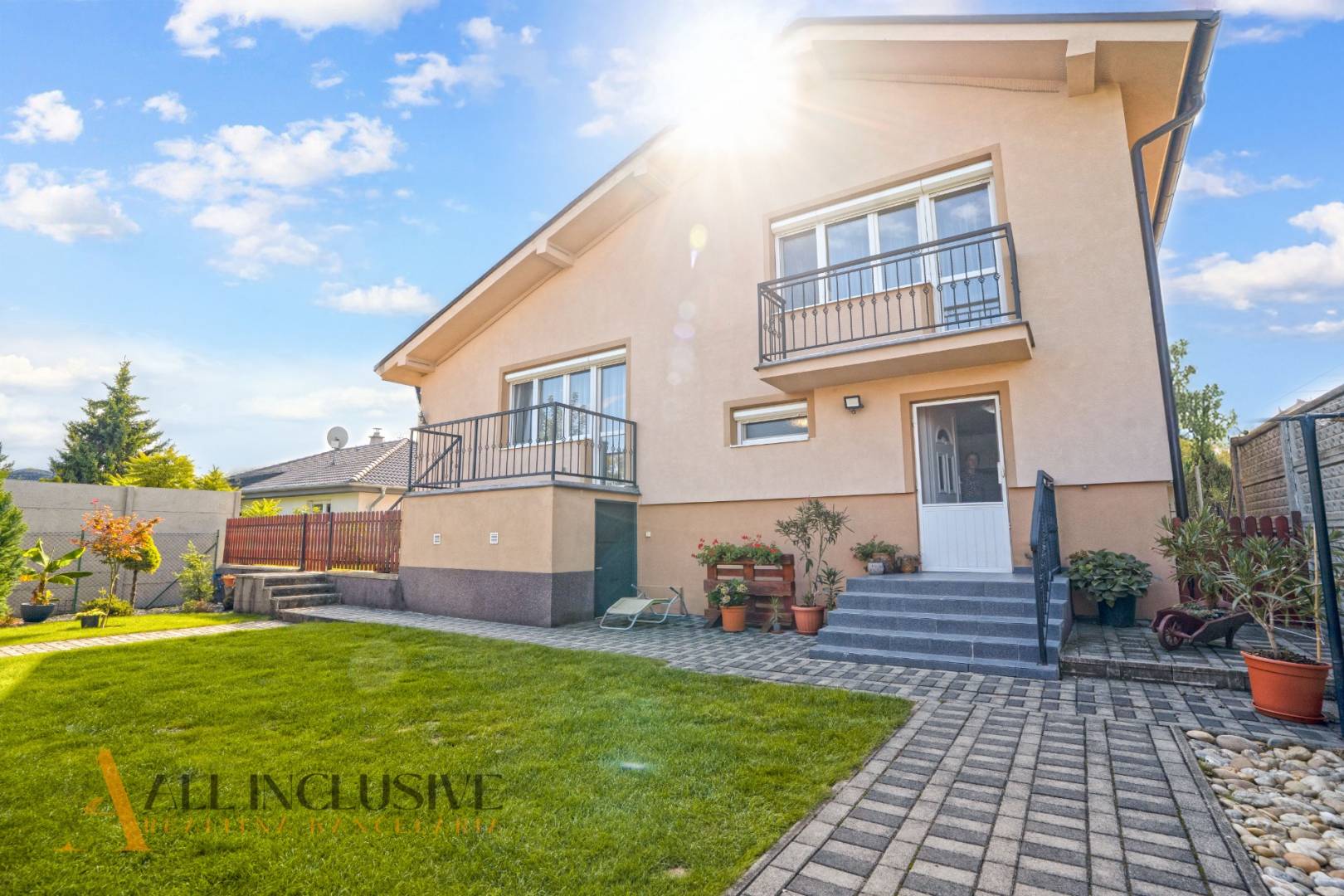 External property image