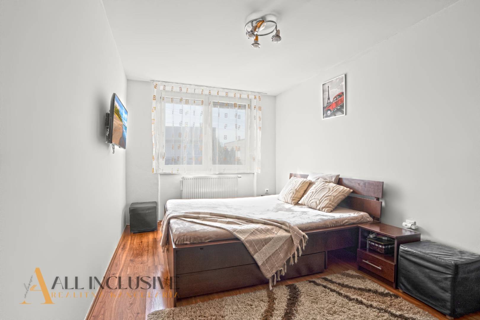 External property image