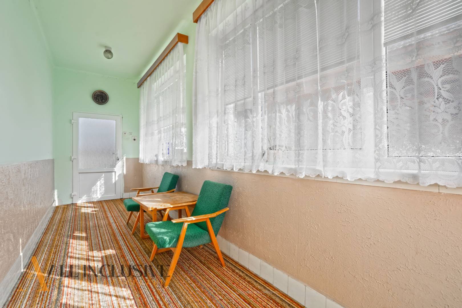 External property image