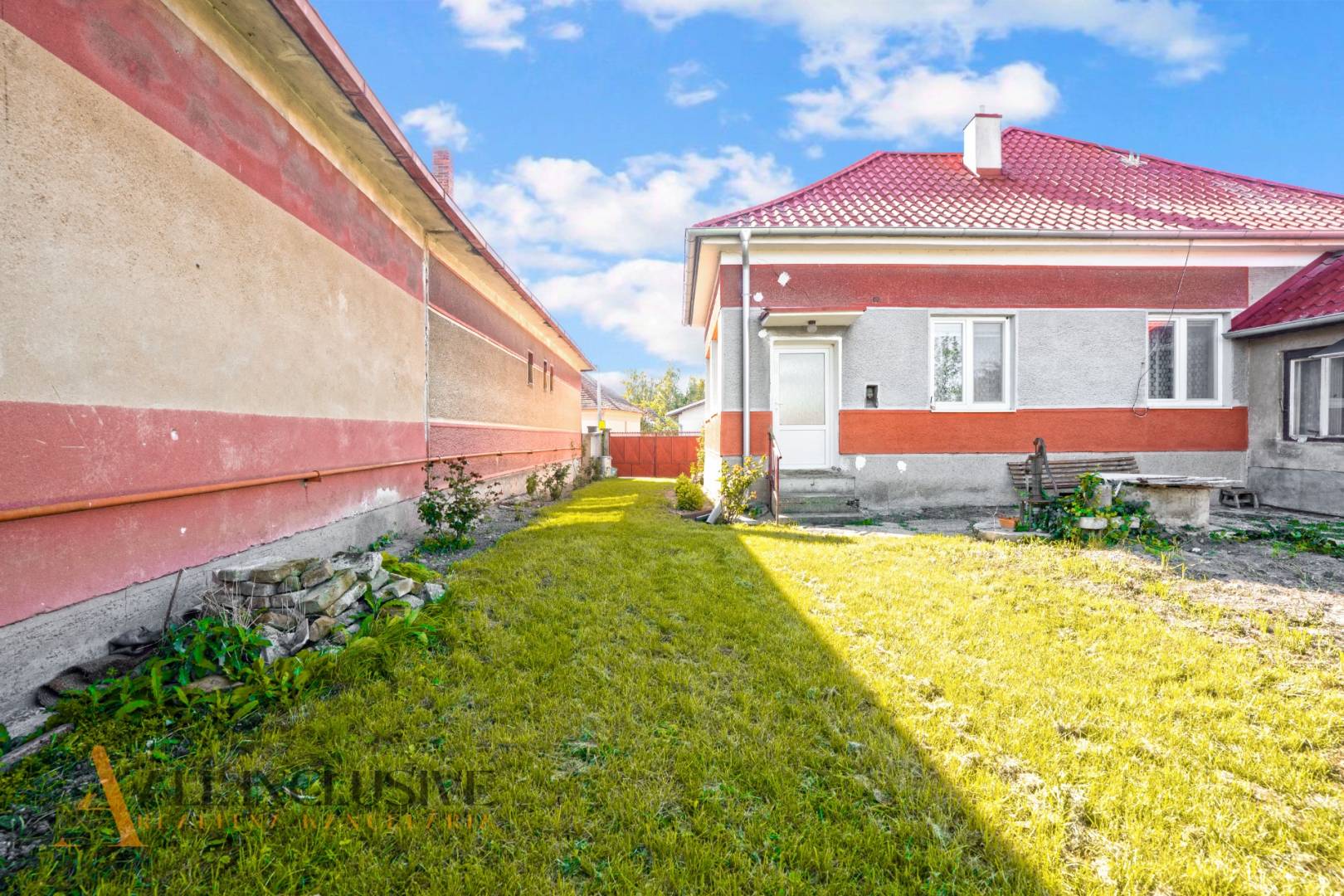 External property image