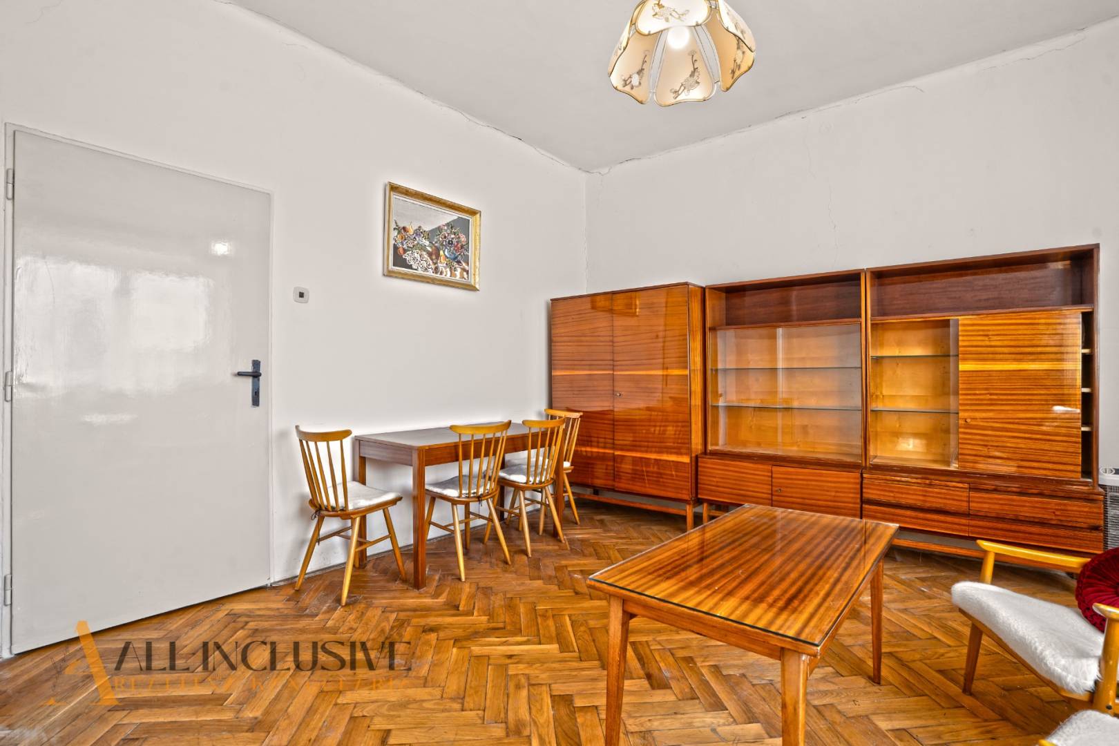 External property image