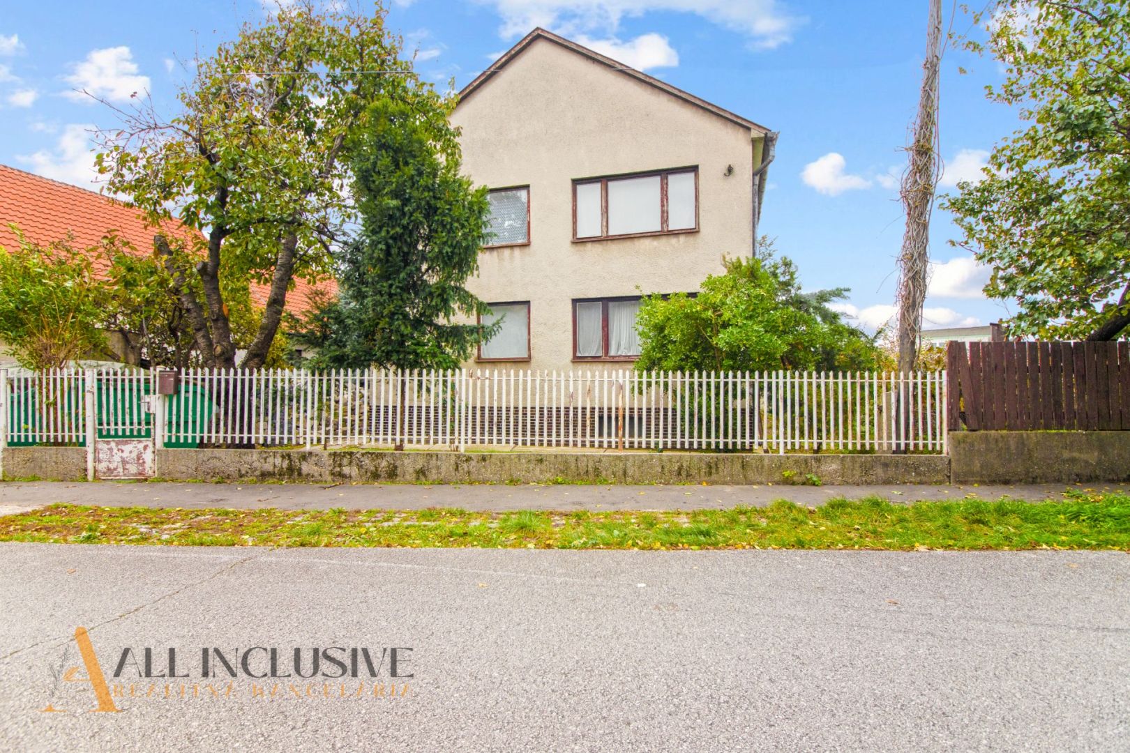 External property image
