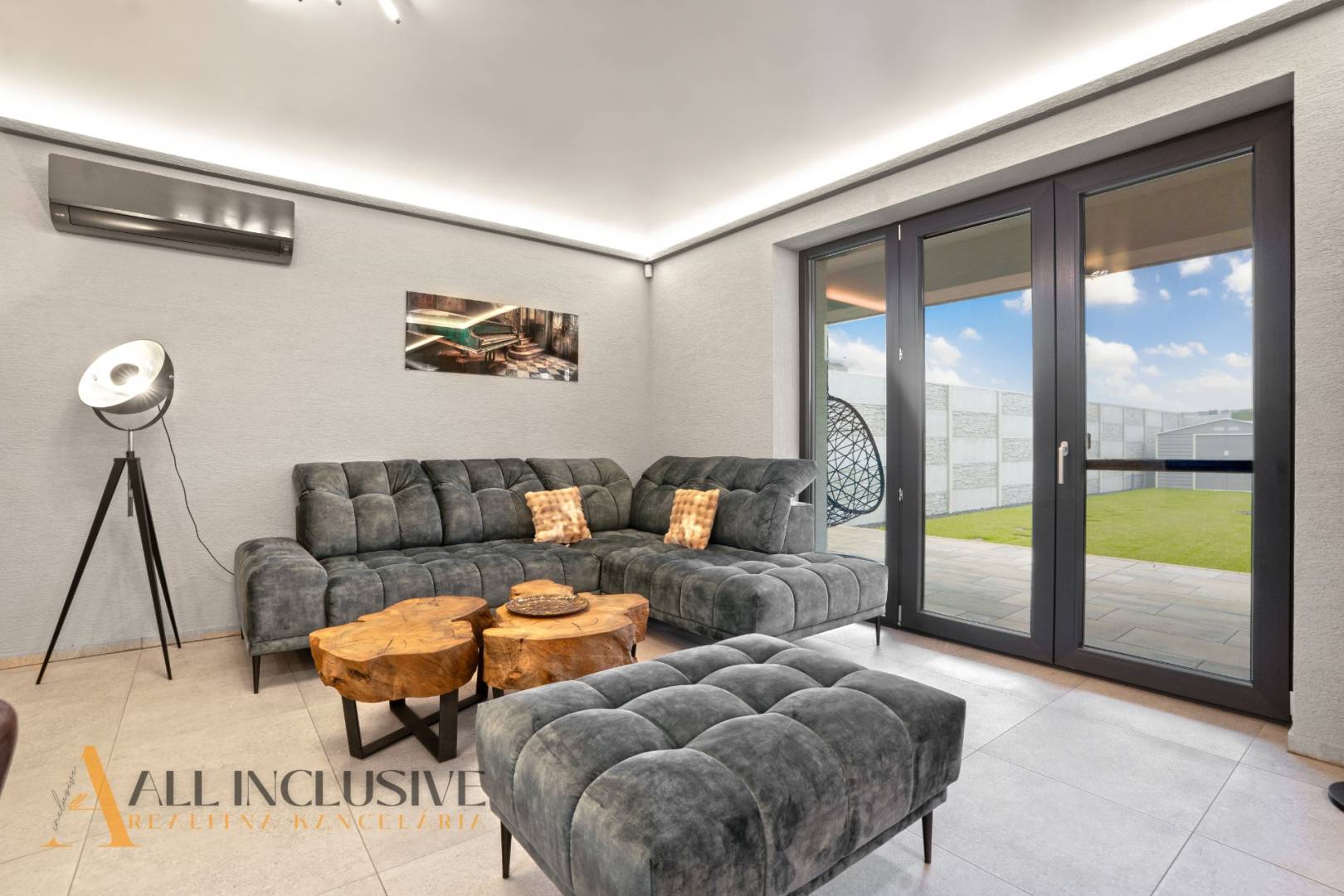 External property image