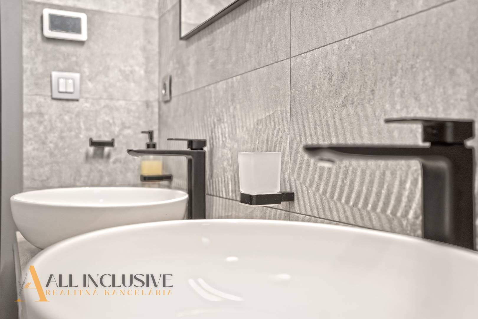 External property image