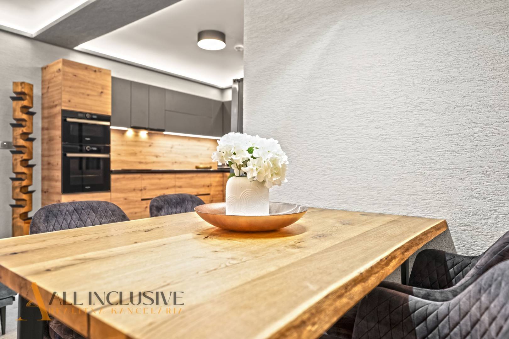 External property image