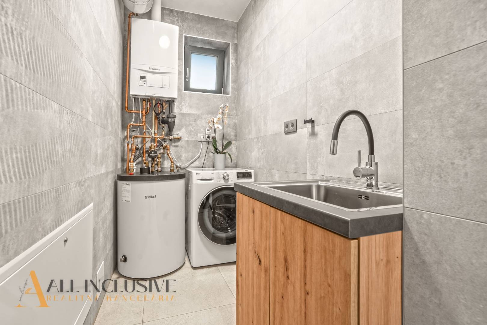 External property image