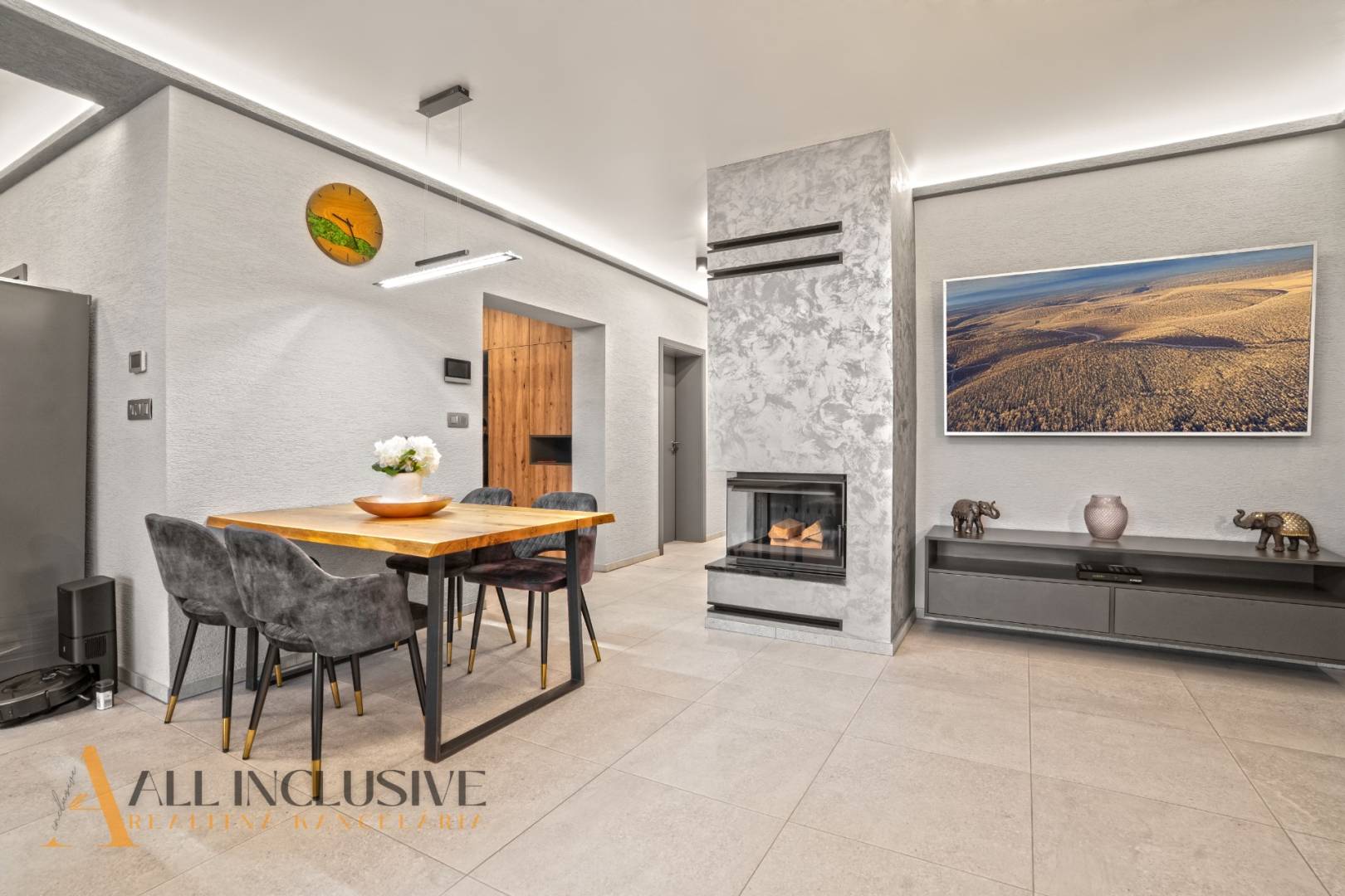 External property image