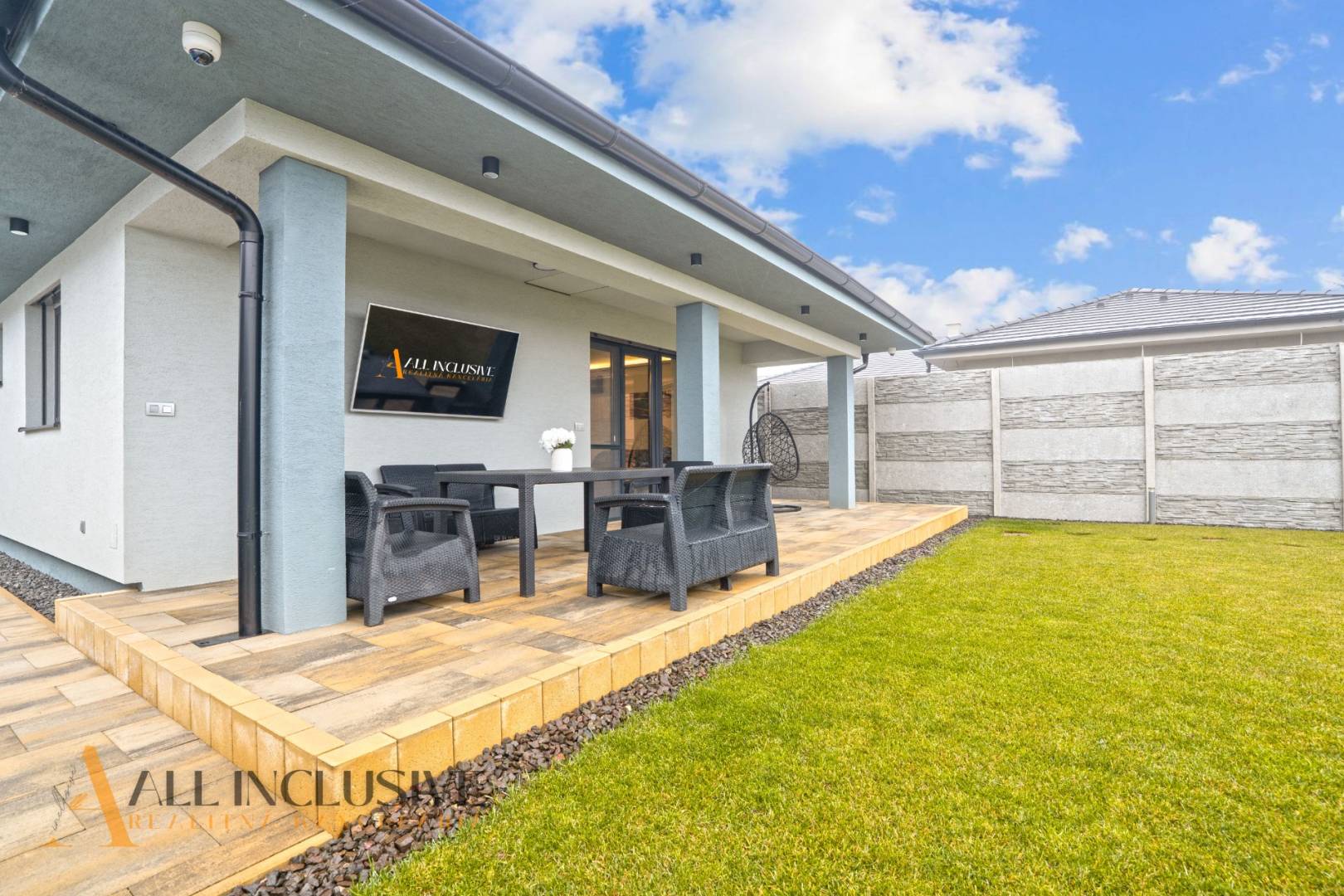 External property image