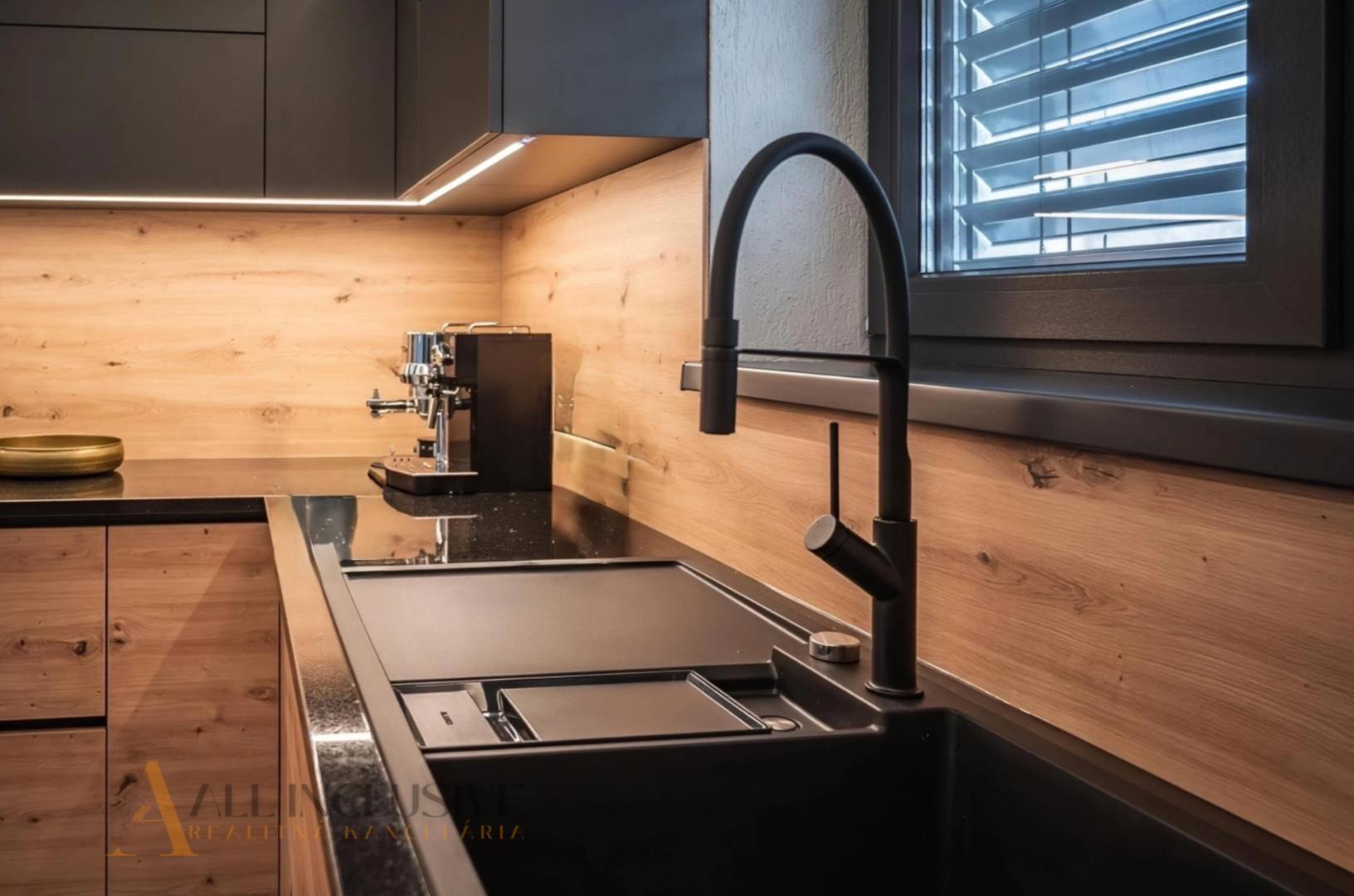 External property image