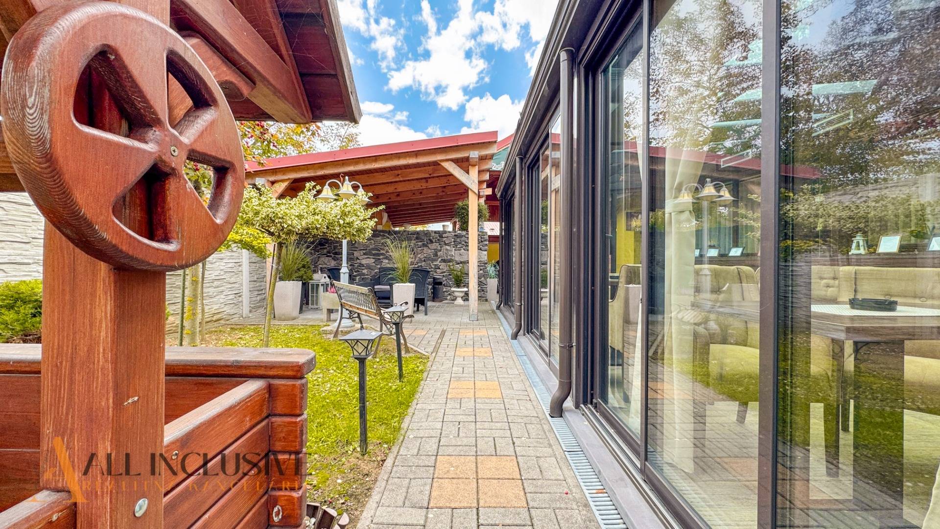 External property image