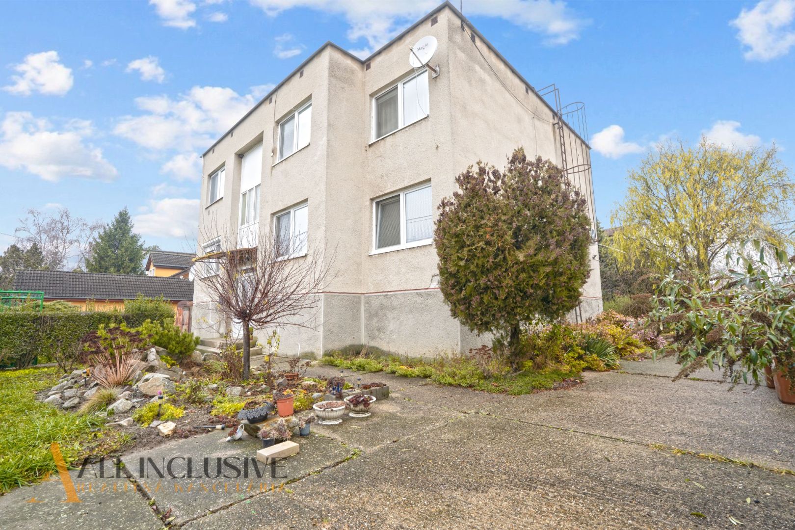 External property image
