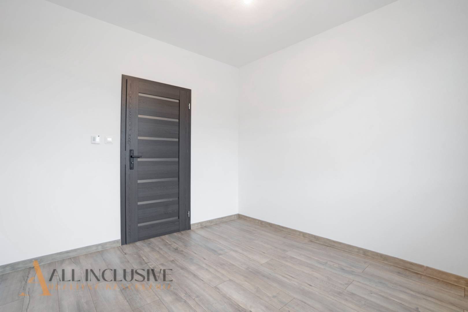 External property image