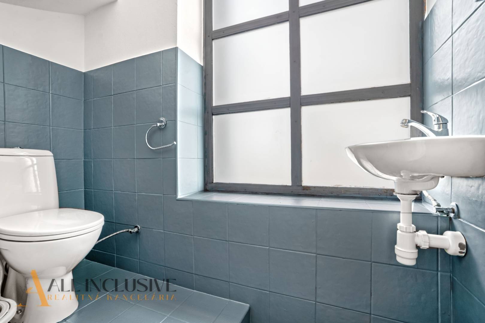 External property image