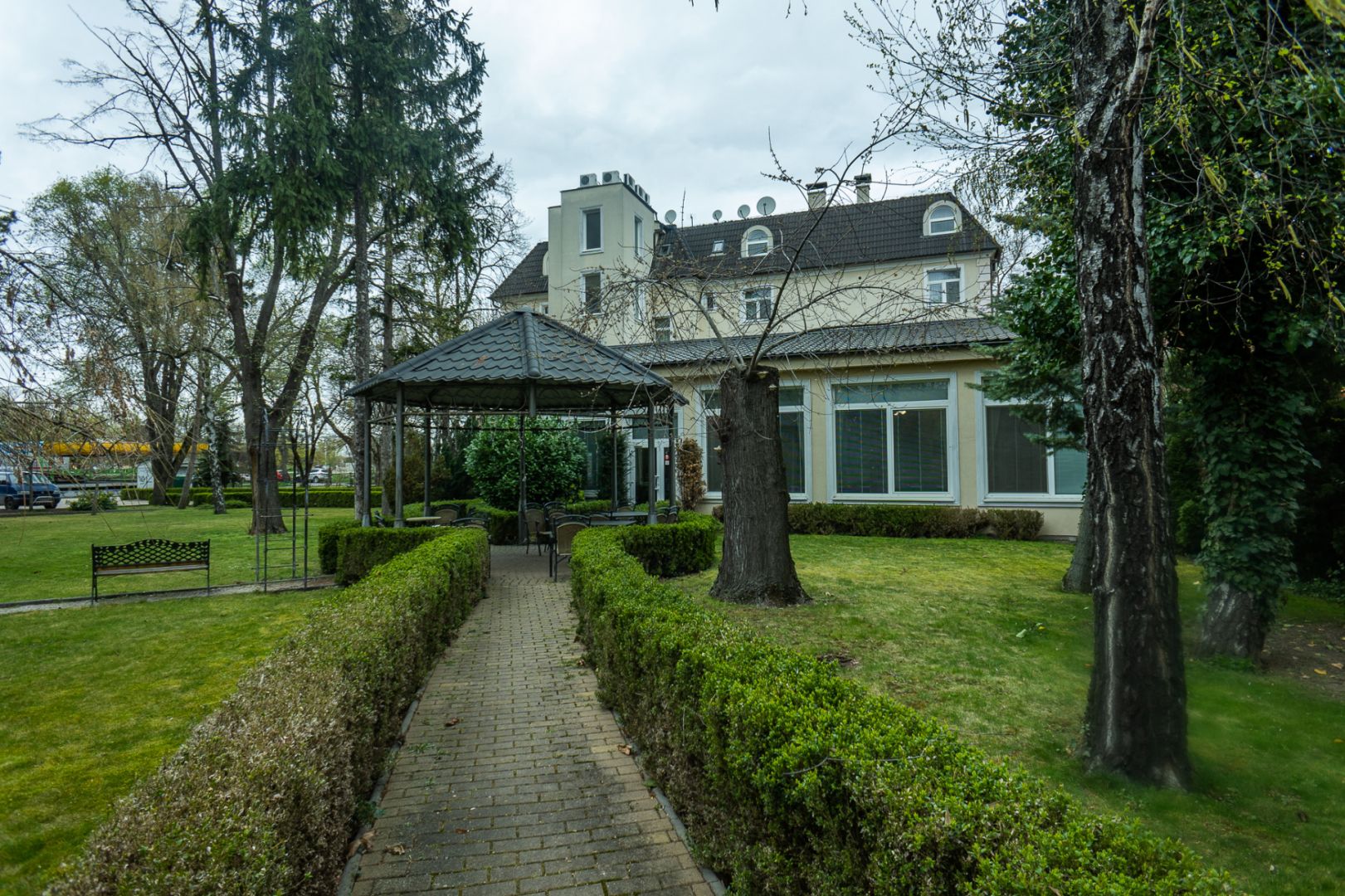External property image
