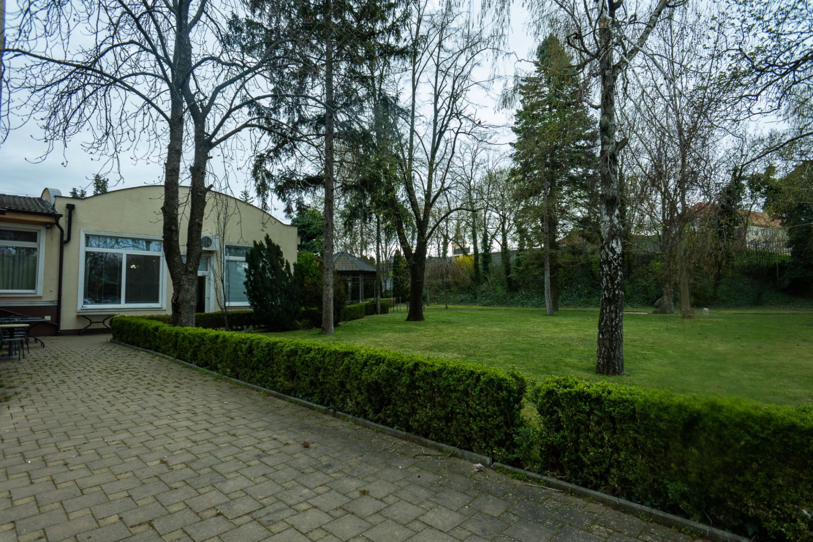 External property image