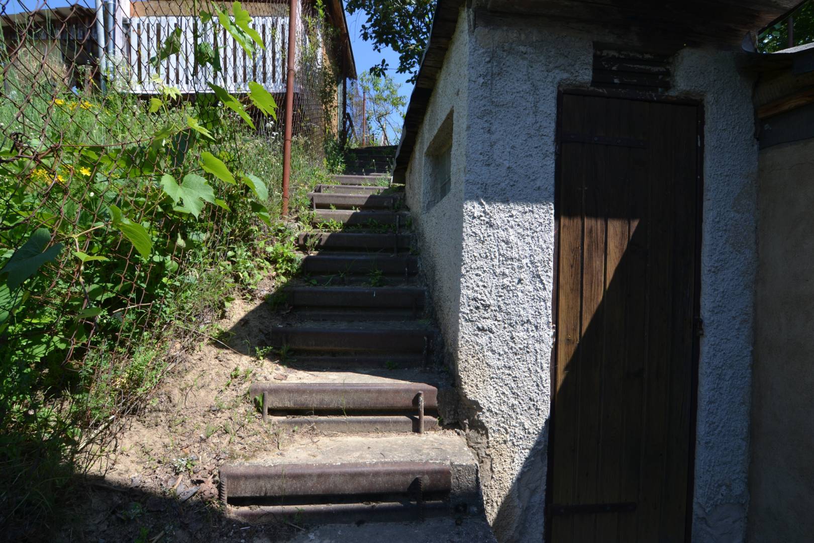 External property image