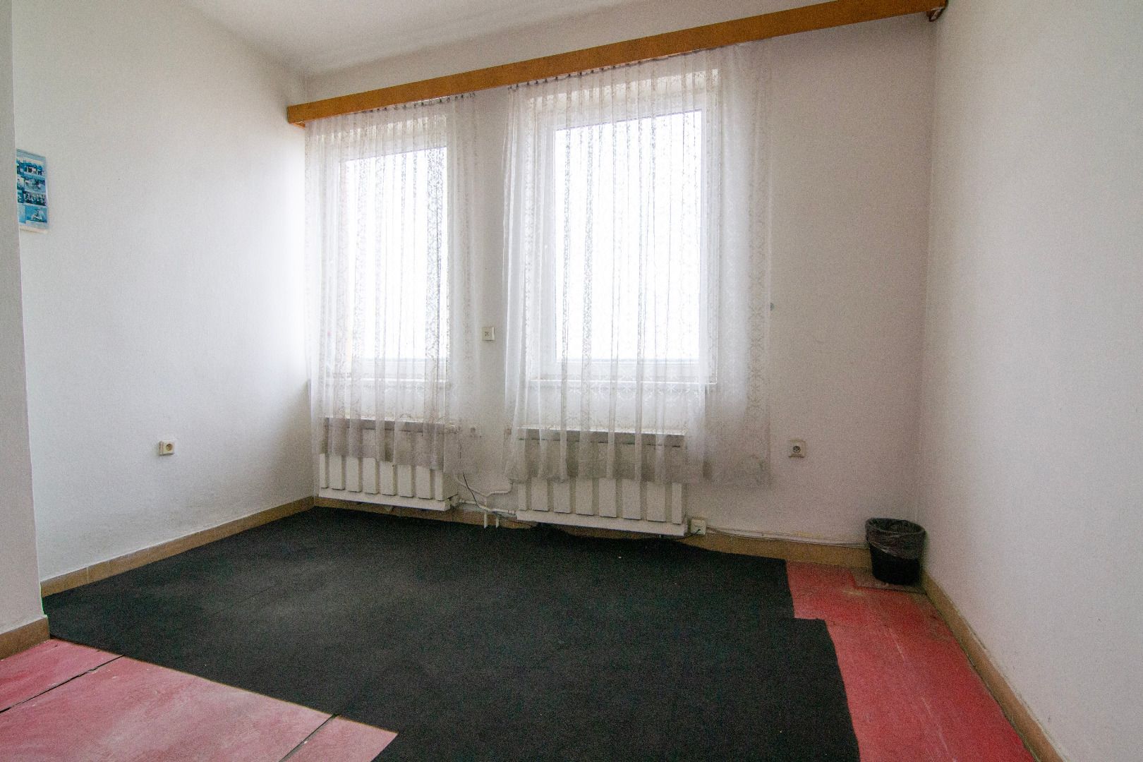 External property image