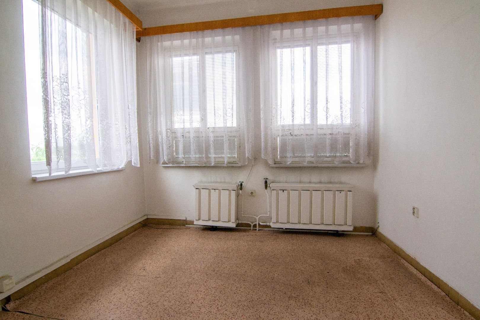 External property image