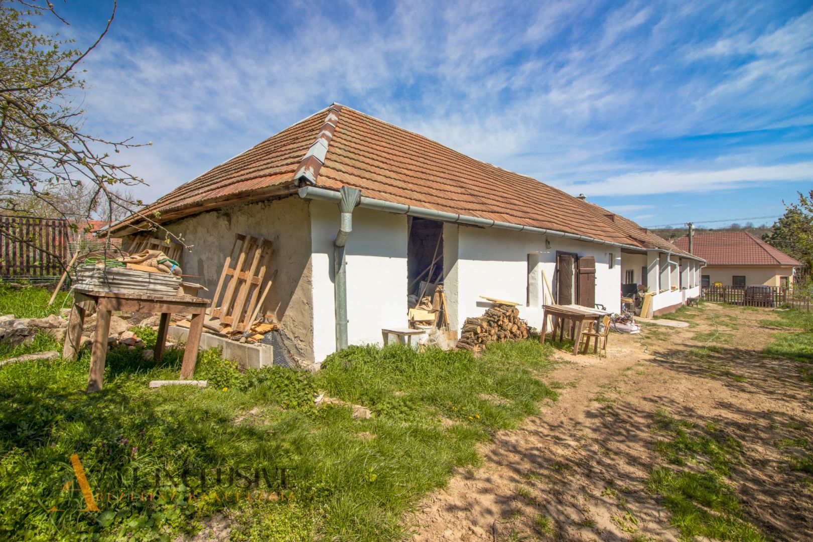 External property image